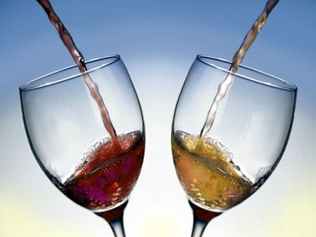 Come scegliere il vino giusto in base alla portata 