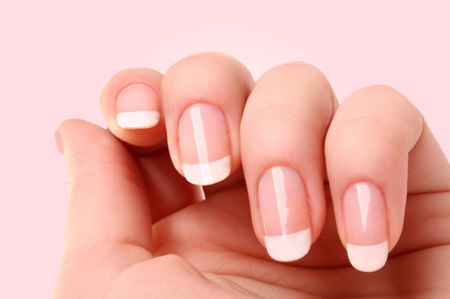 Come fare la french manicure  