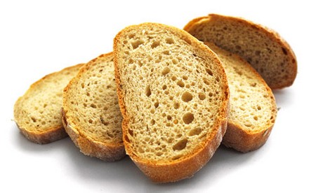 Come riutilizzare il pane avanzato  