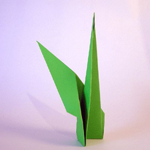 Come fare lo stelo di un fiore con l'origami  