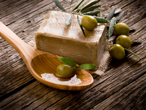 Come fare il sapone con l'olio d'oliva usato 