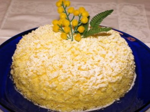 Come fare la torta mimosa per l'8 marzo 