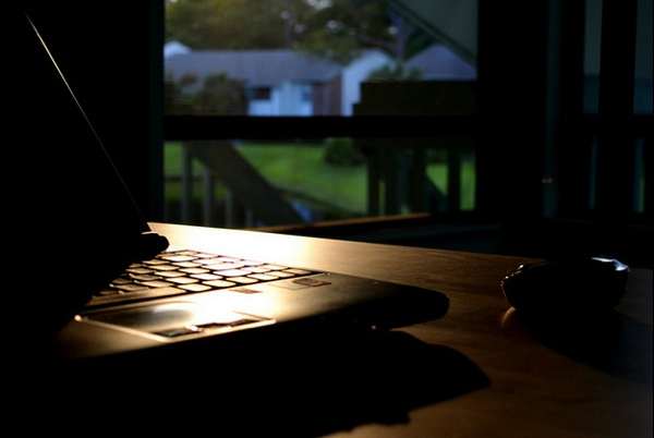 Come lavorare bene al pc d’estate  