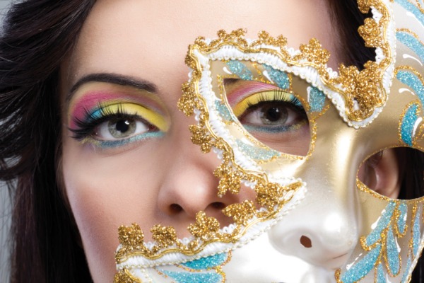 Come fare una maschera di Carnevale  