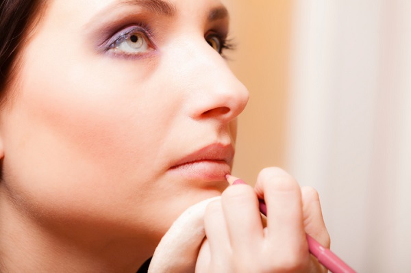 Come mantenere il trucco in estate  