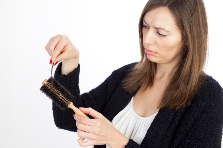 Come evitare la caduta dei capelli con metodi naturali  