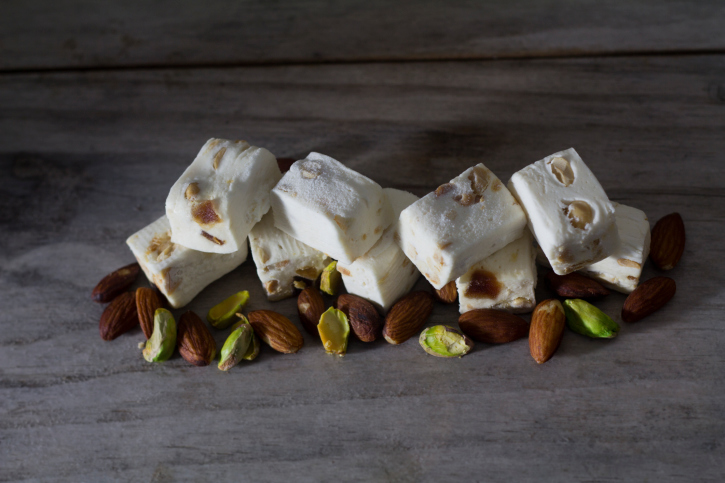 Come fare il torrone al pistacchio per Natale  