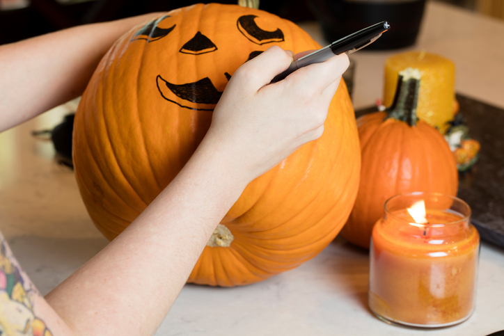 Come incidere la zucca di Halloween  