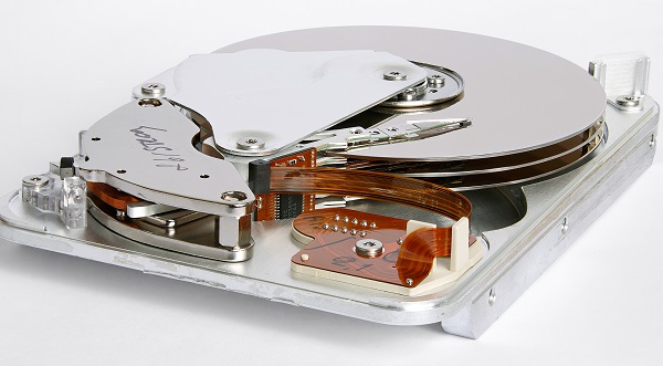 Come recuperare dati da hard disk danneggiato  