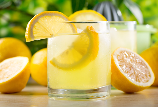 Come preparare la limonata americana  