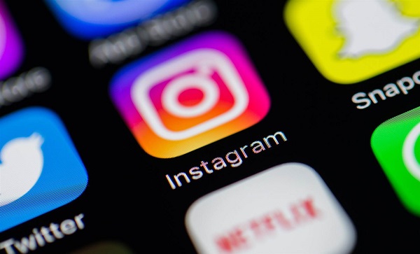 Come eliminare account Instagram senza perdere le foto  