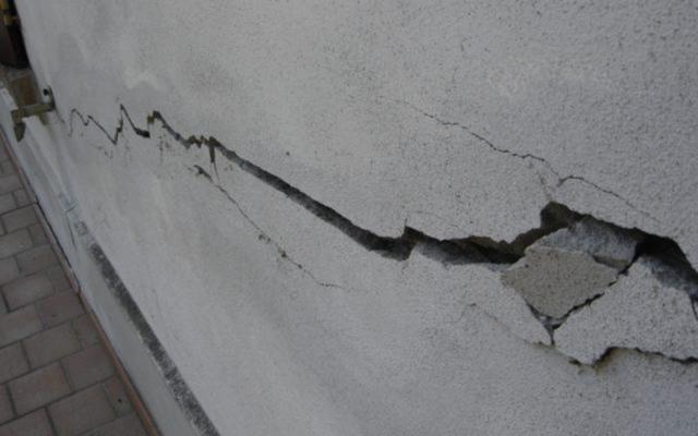 Crepe e lesioni nei muri, problema di fondazioni? L’efficacia delle resine espandenti di Geosec  