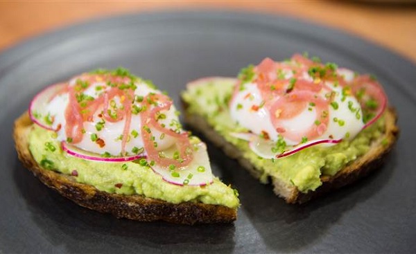 Come preparare l'avocado toast  