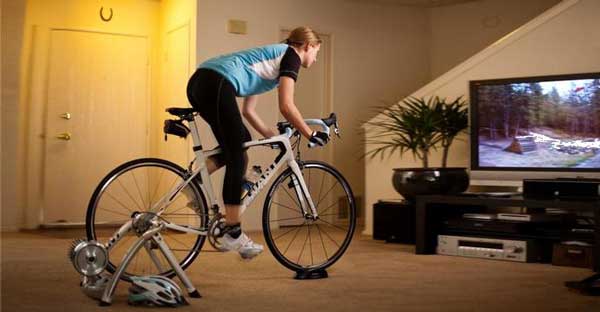 Come fare sport in casa con bici e senza  