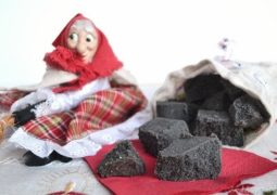 Come preparare carbone dolce Befana fatto in casa 