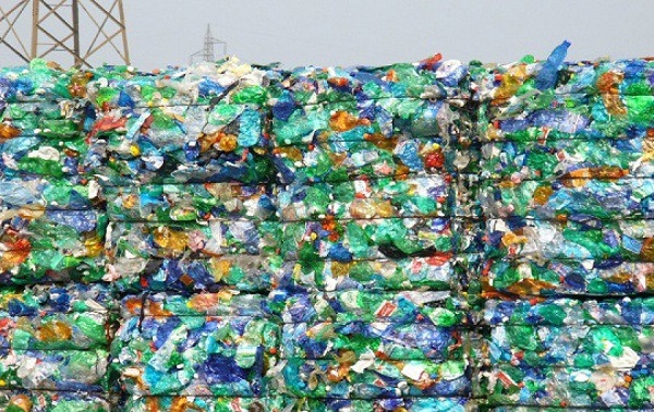 Come diminuire l'uso della plastica nella quotidianità 