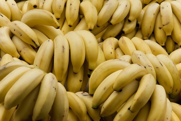 Come far maturare le banane  
