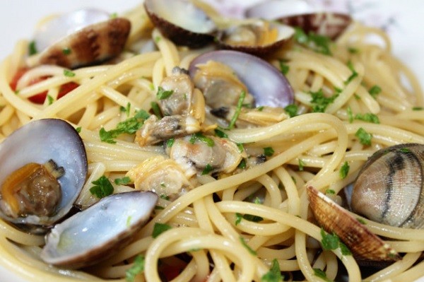 Come preparare spaghetti alle vongole perfetti  