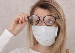 Coronavirus, come evitare che gli occhiali si appannino con mascherina 