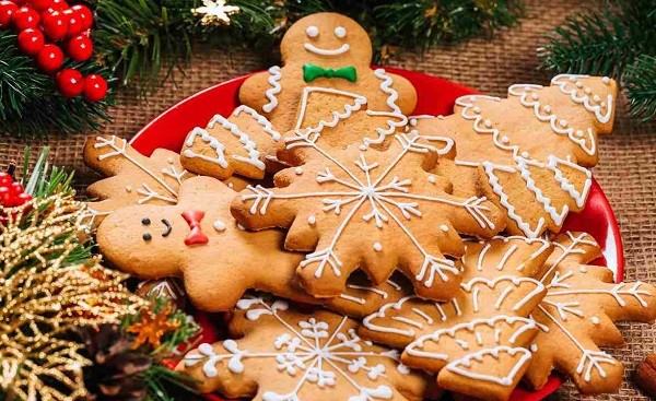 Come preparare i biscotti di Natale risparmiando  