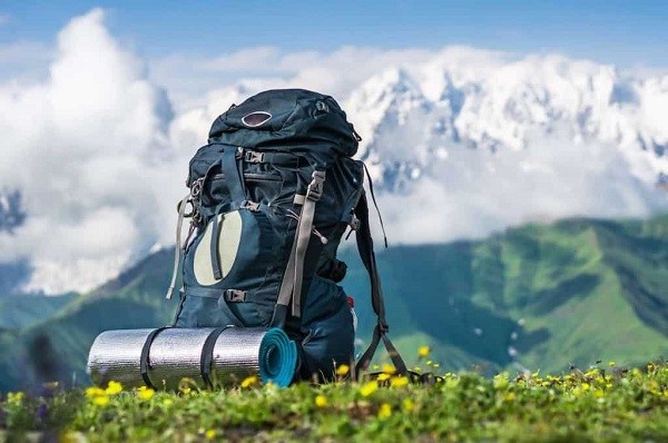 Come preparare zaino per gita in montagna  