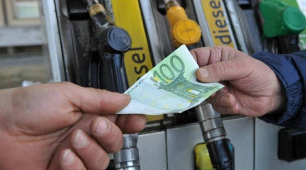 Come calcolare il carburante necessario per le vacanze  