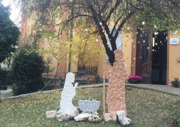 Come creare un presepe in giardino  