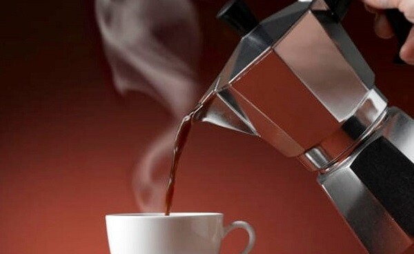 Come fare un caffè con la moka perfetto  