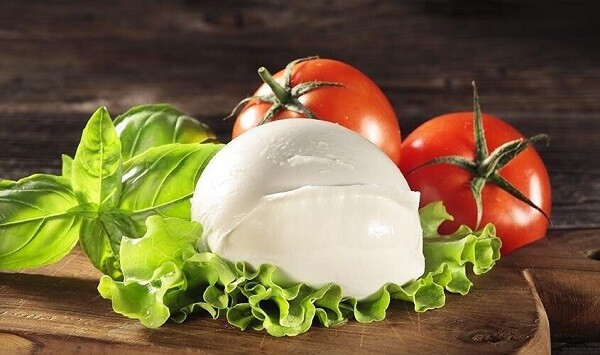 Come fare la mozzarella in casa  