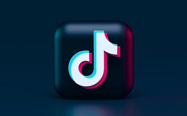 Come fare commenti blu su Tik Tok?  