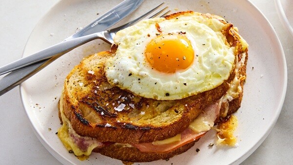 Come preparare il croque madame  