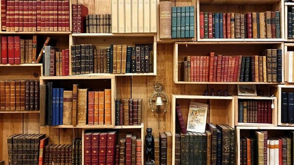 Come catalogare i libri in casa propria Come catalogare i libri in casa propria